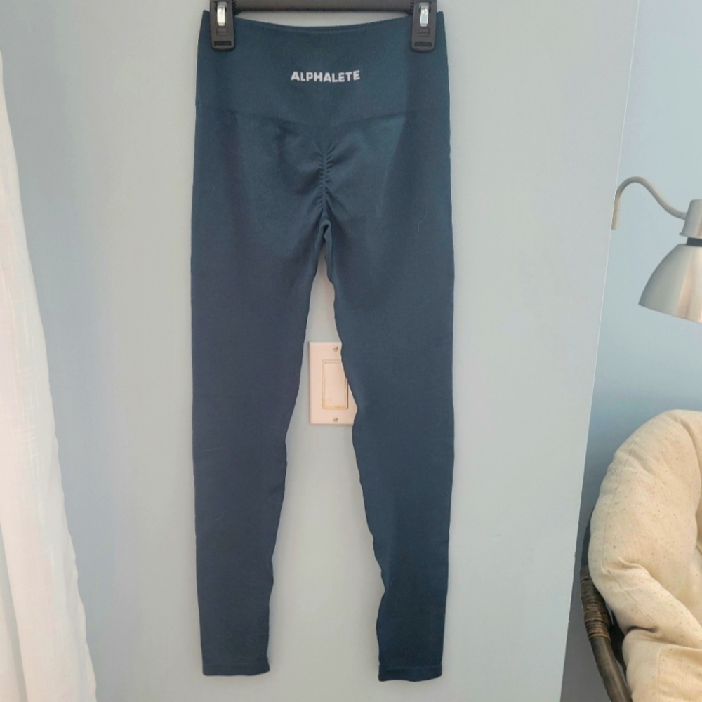 Alphalete Amplify leggings